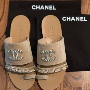 CHANEL Beige Velvet Chain Mule Sandal
